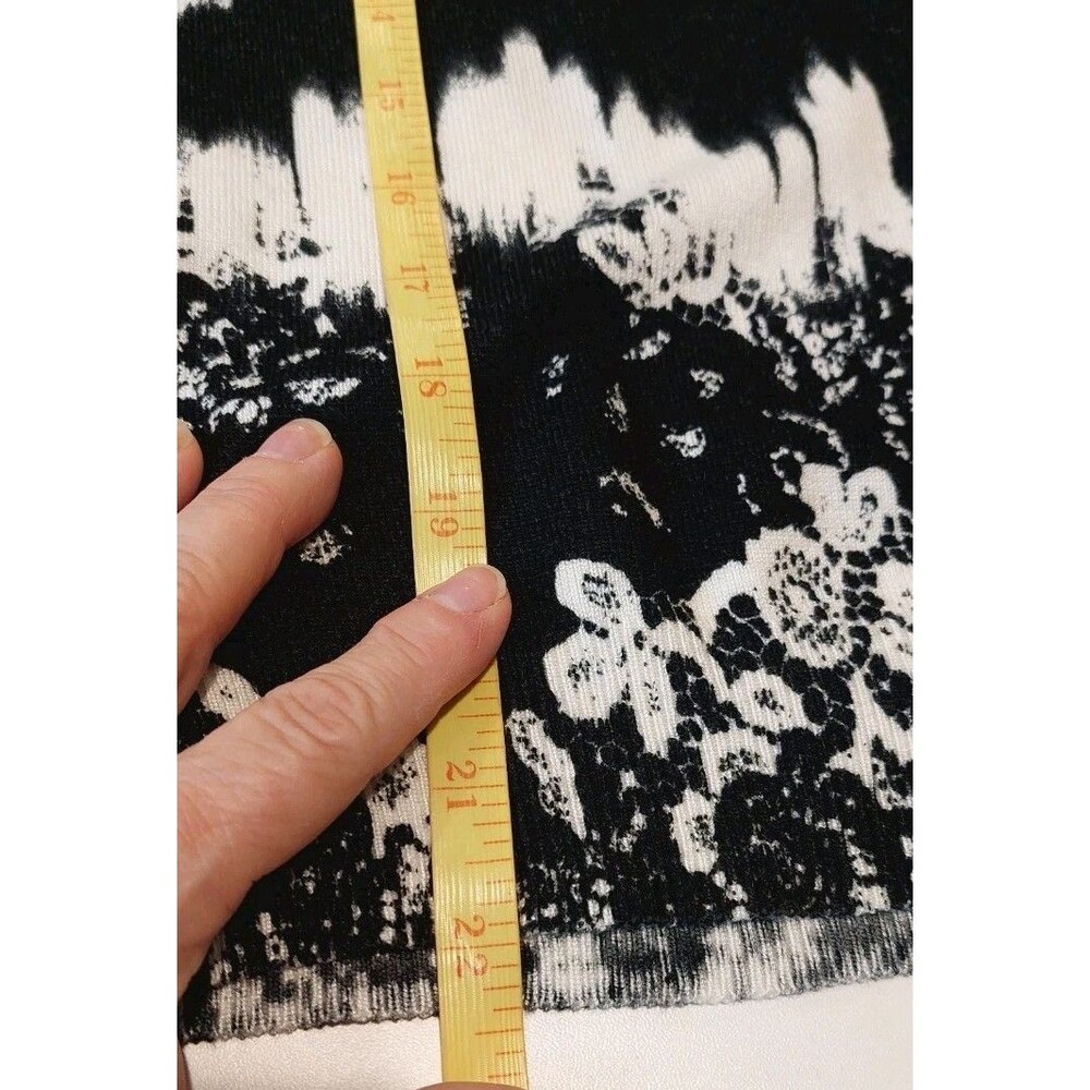 Joseph A. Women's Size Petite Medium Cardigan Black White - Picture 11 of 11